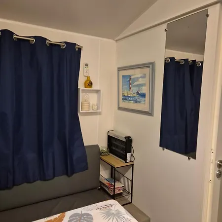 Prázdninový dům Mobil-home Climatise 6 Personnes A La Nouvelle *